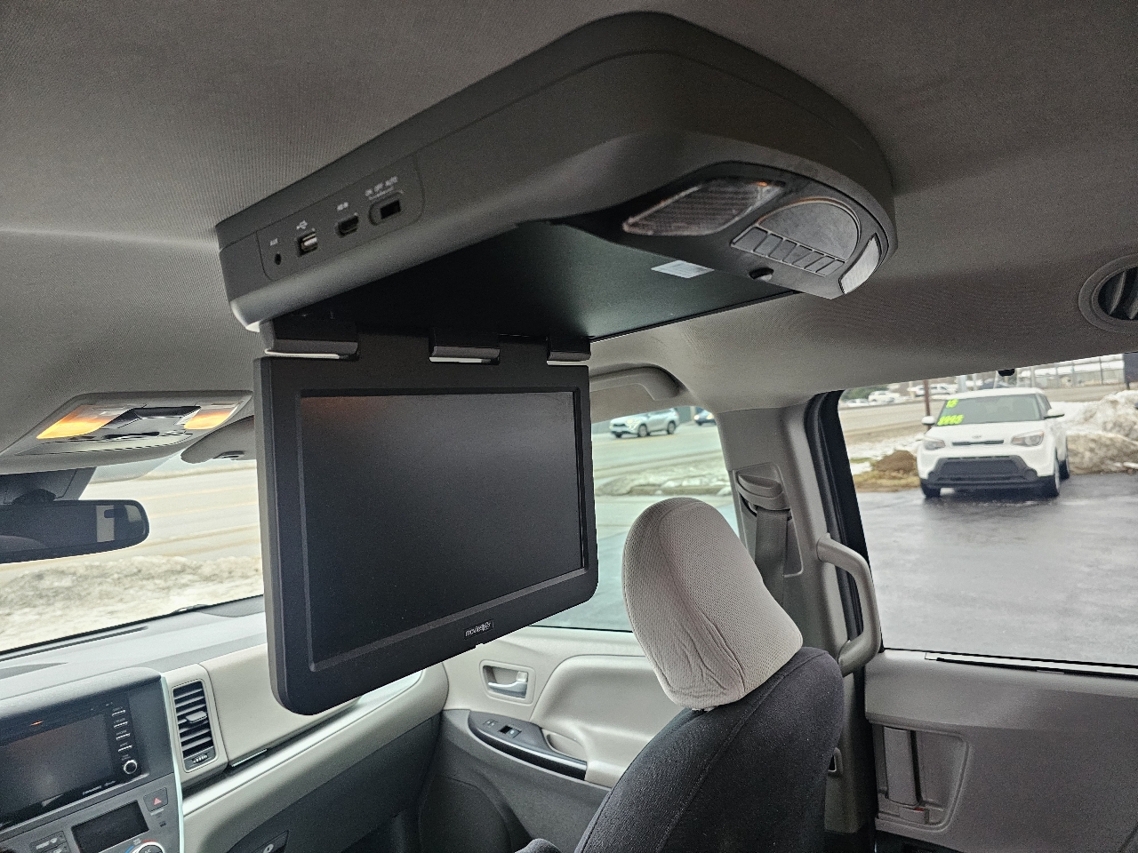 Toyota Sienna LE 8-Passenger 2018