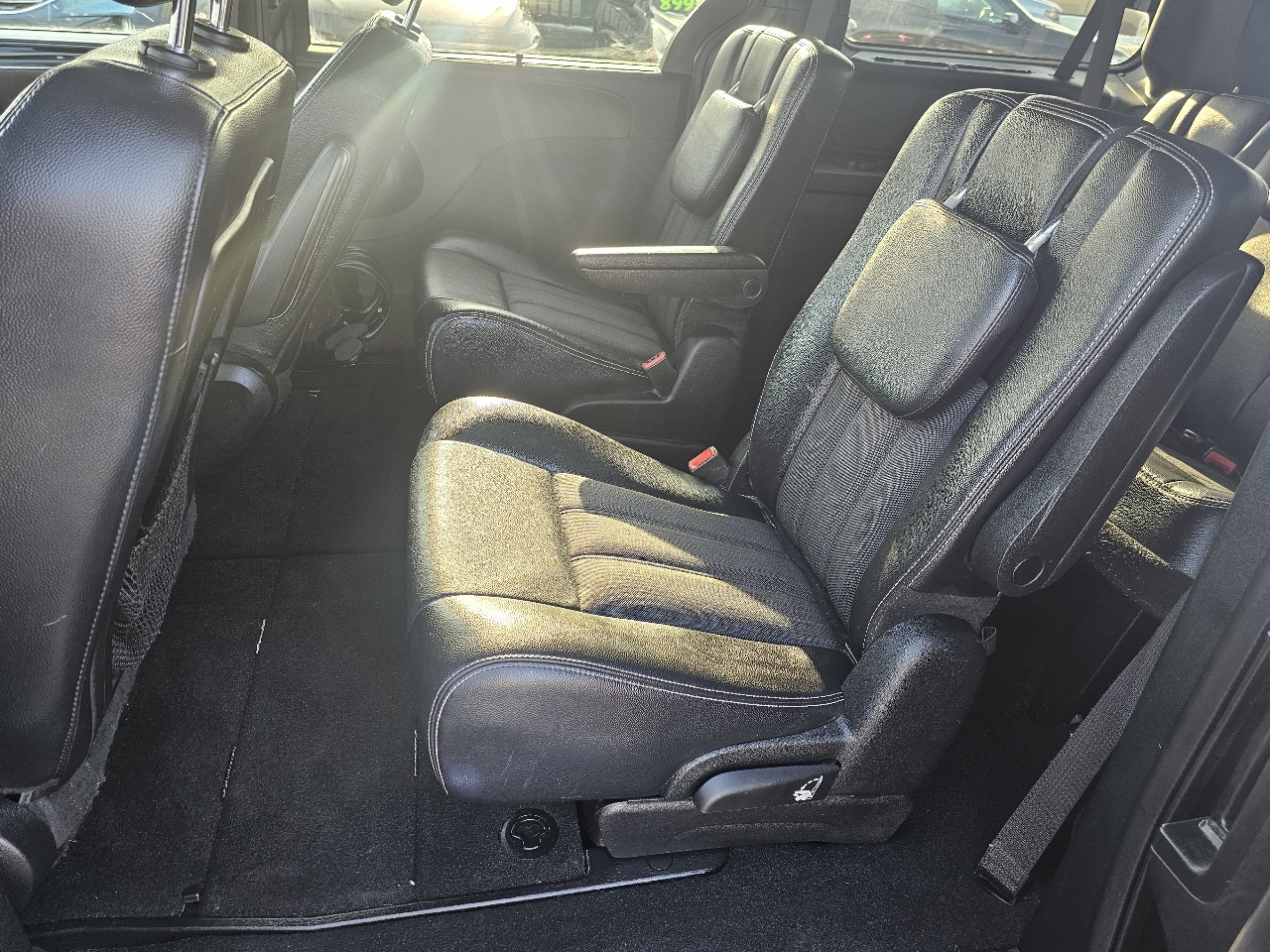 Chrysler Town & Country S 2015