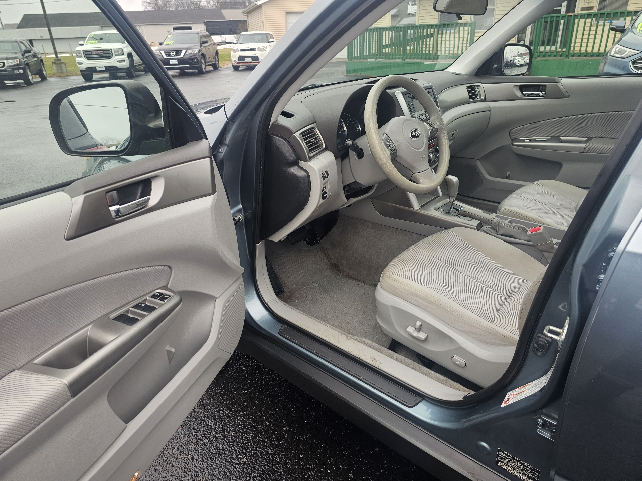 Subaru Forester 2.5X Premium 2010