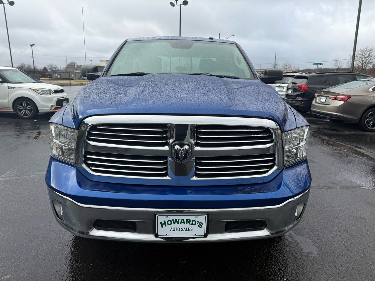 RAM 1500 SLT Crew Cab SWB 4WD 2015
