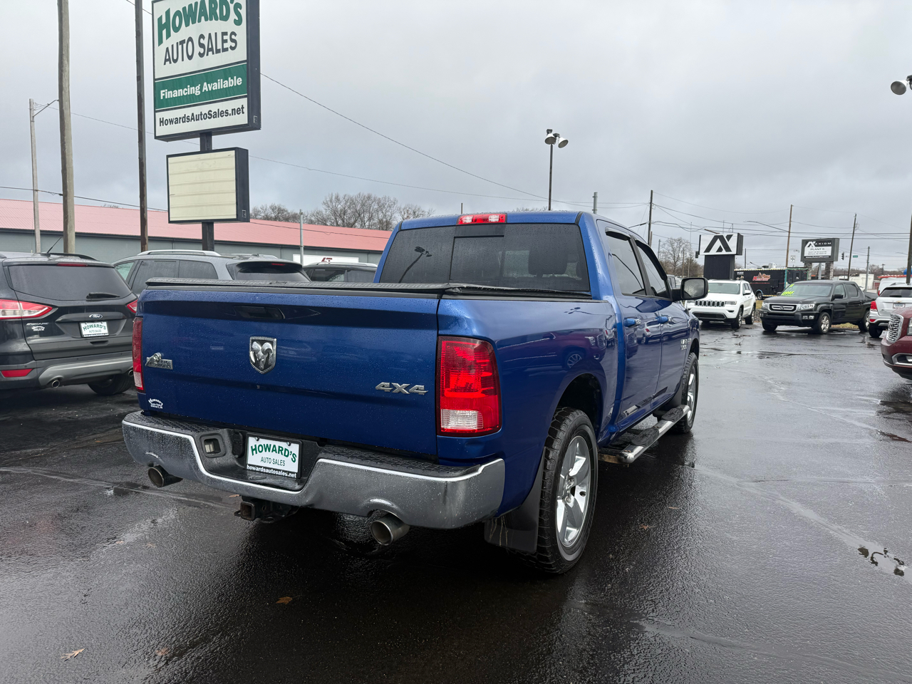 RAM 1500 SLT Crew Cab SWB 4WD 2015