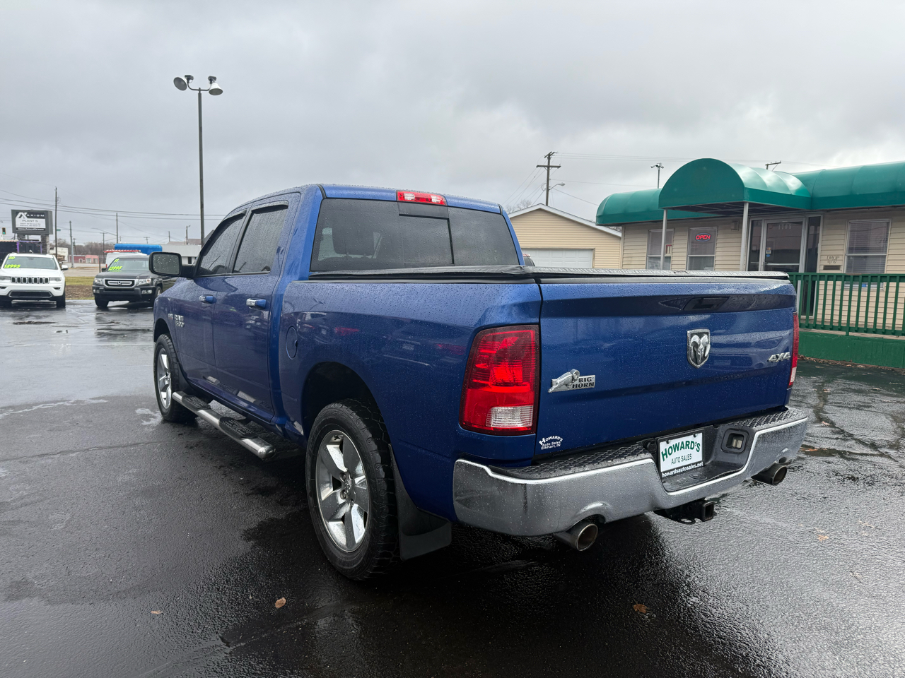 RAM 1500 SLT Crew Cab SWB 4WD 2015