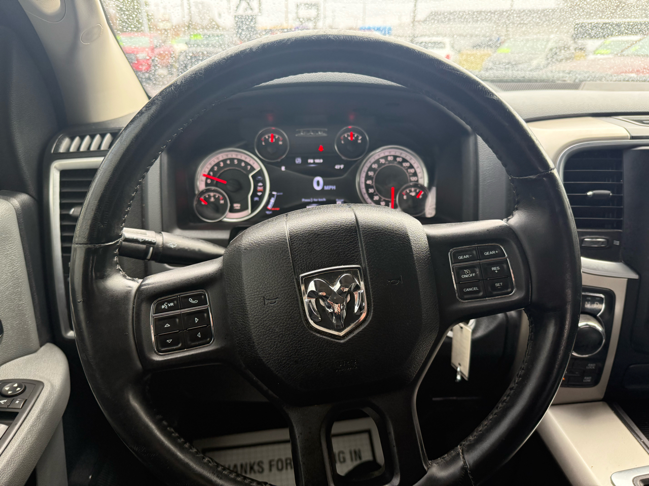 RAM 1500 SLT Crew Cab SWB 4WD 2015