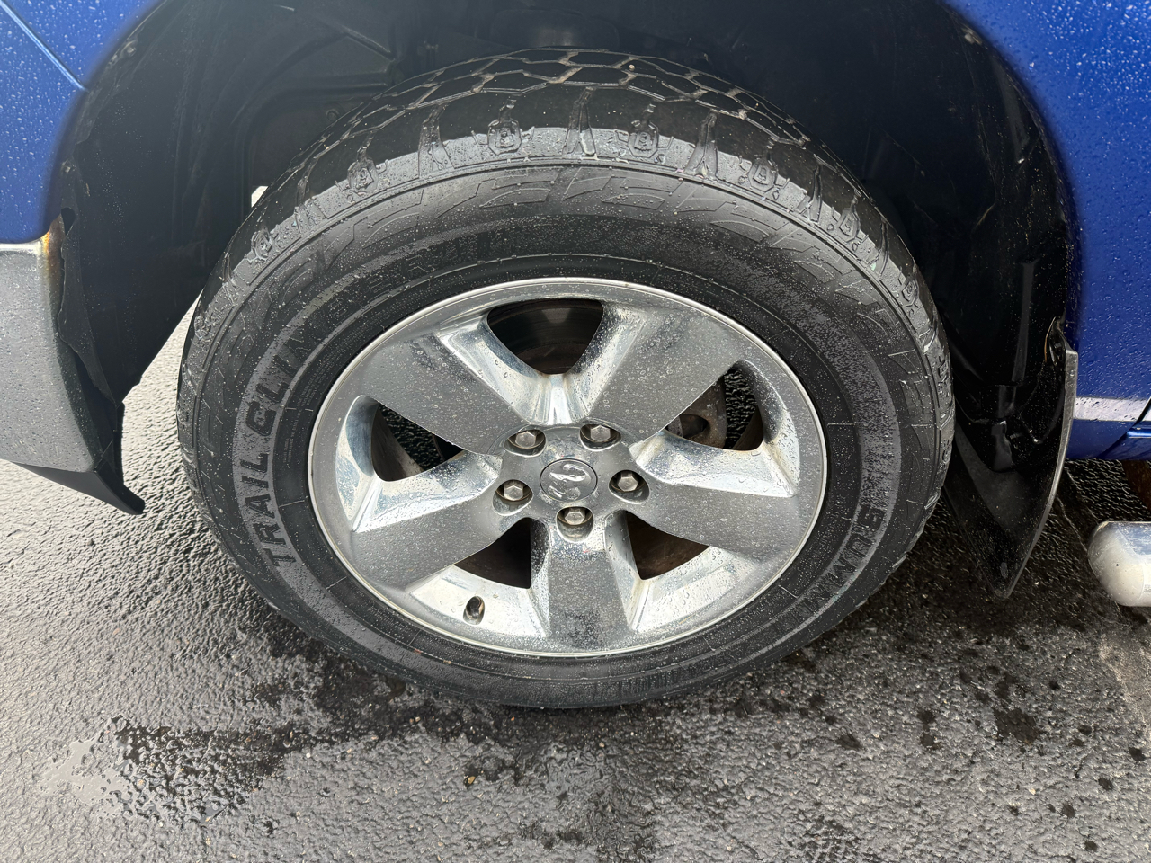 RAM 1500 SLT Crew Cab SWB 4WD 2015