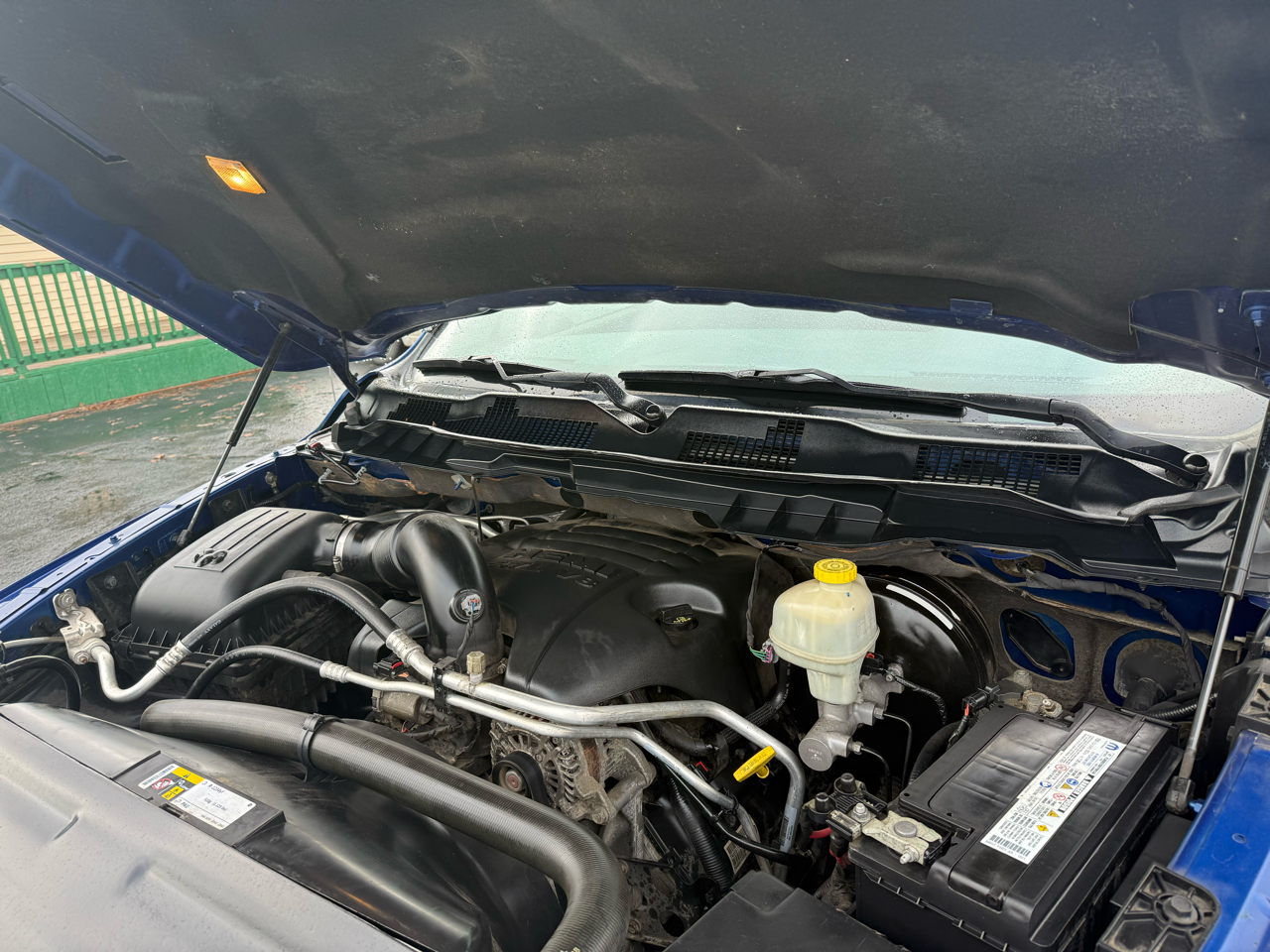 RAM 1500 SLT Crew Cab SWB 4WD 2015