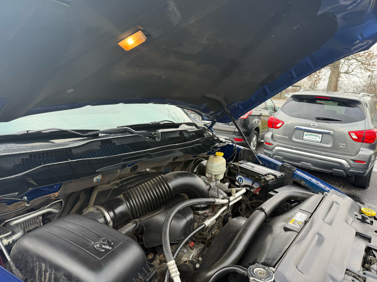 RAM 1500 SLT Crew Cab SWB 4WD 2015