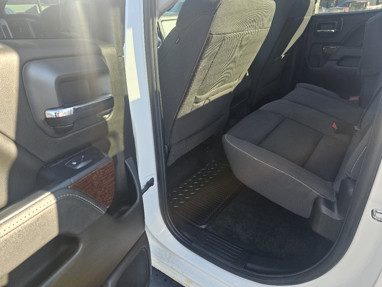 GMC Sierra 1500 SLE Double Cab 4WD 2017