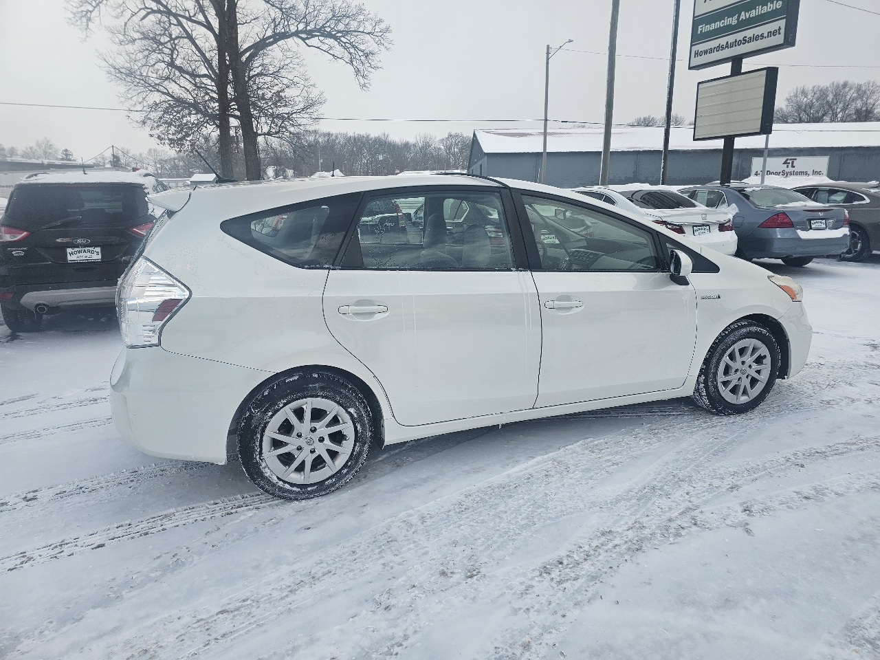 Toyota Prius V Two 2012