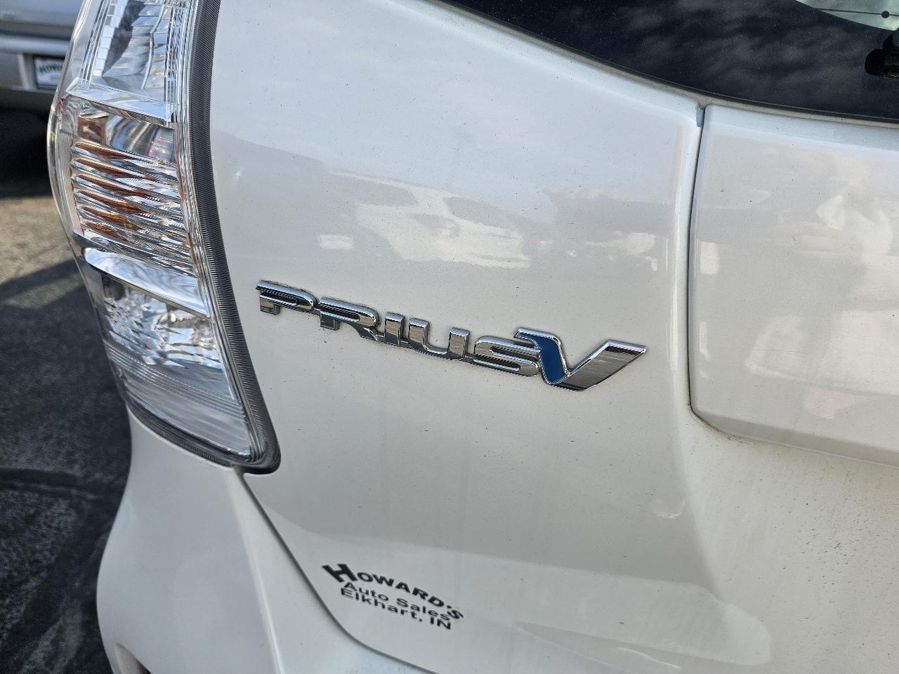 Toyota Prius V Two 2012
