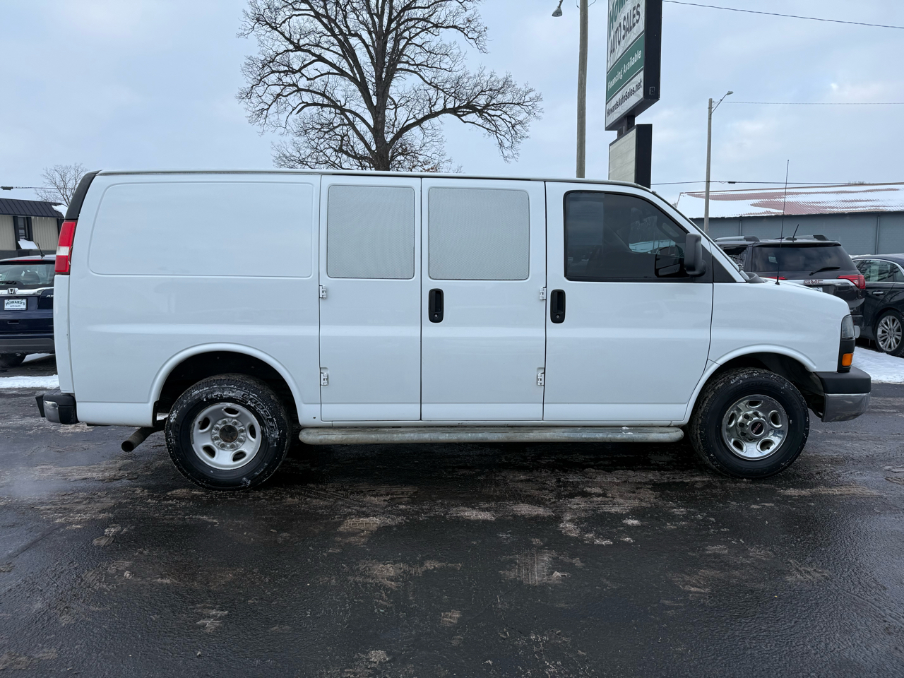 GMC Savana G2500 Cargo 2016