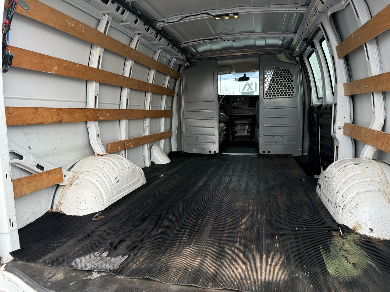 GMC Savana G2500 Cargo 2016