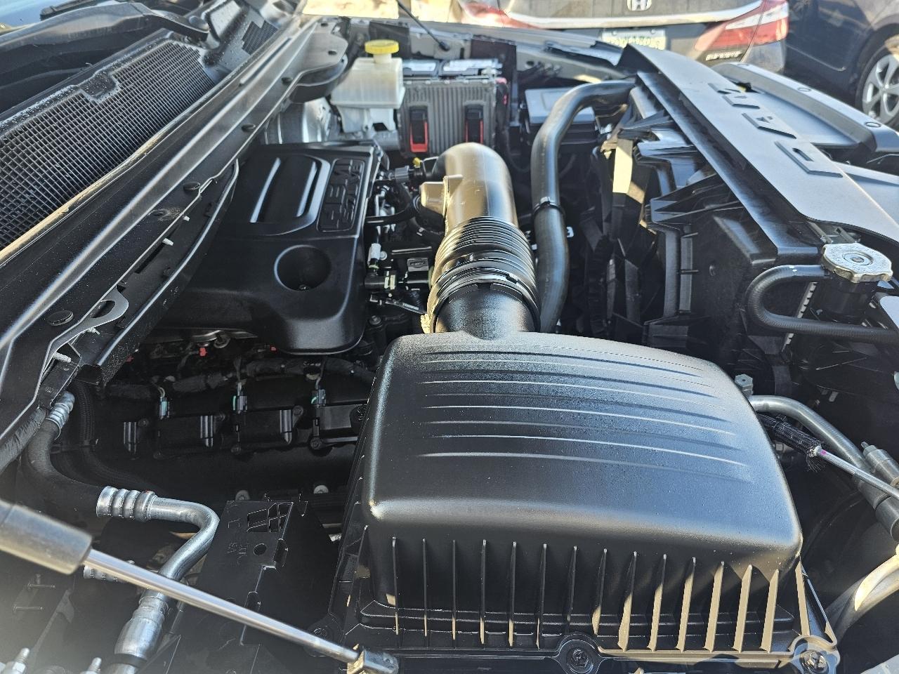 RAM 1500 Big Horn Quad Cab 4WD 2020