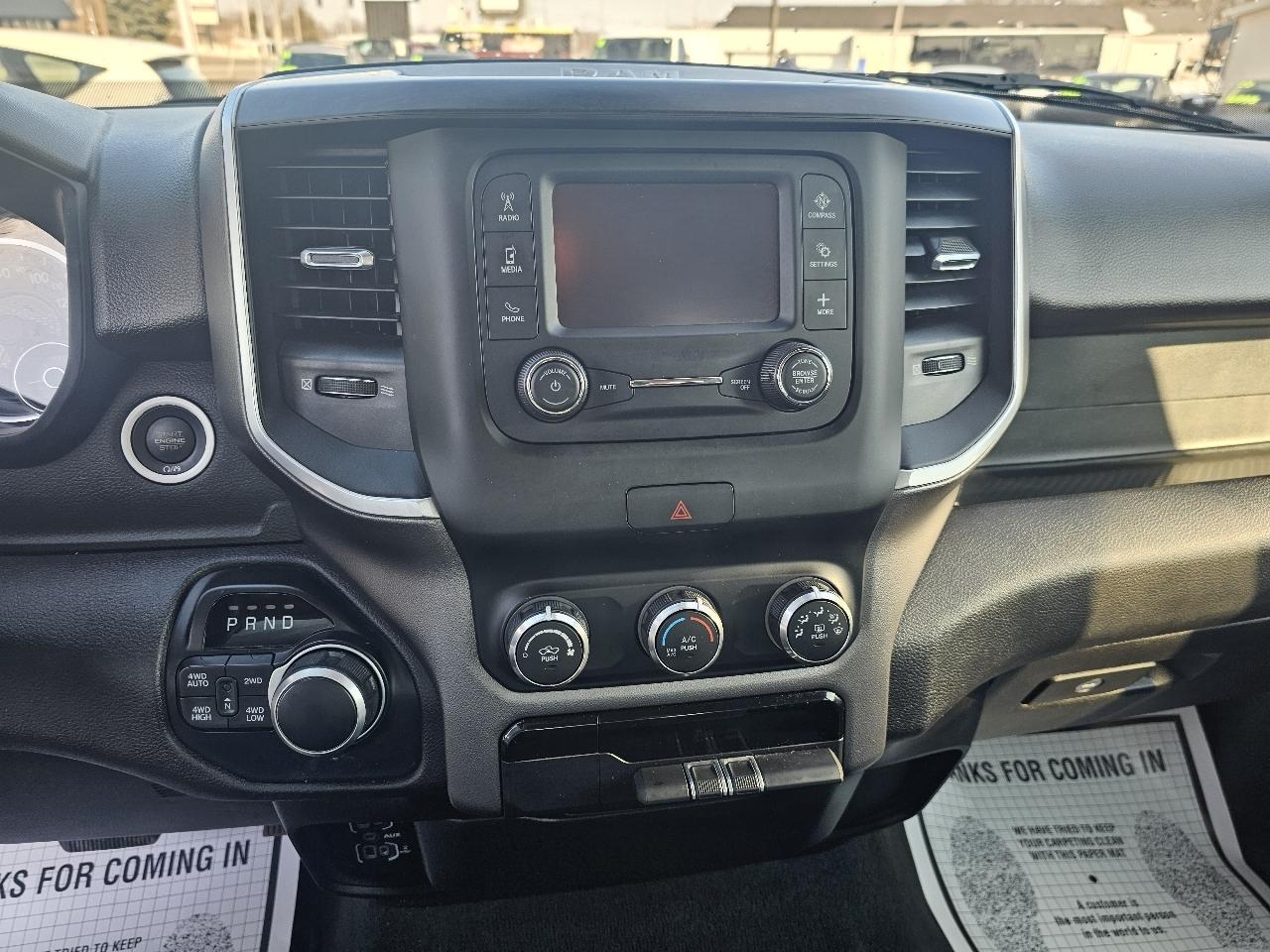 RAM 1500 Big Horn Quad Cab 4WD 2020