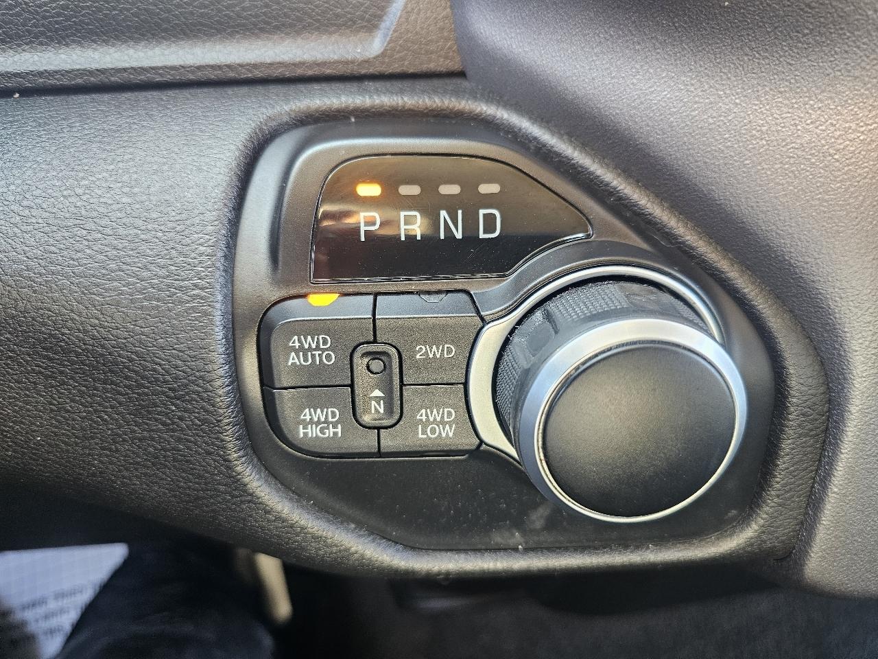 RAM 1500 Big Horn Quad Cab 4WD 2020