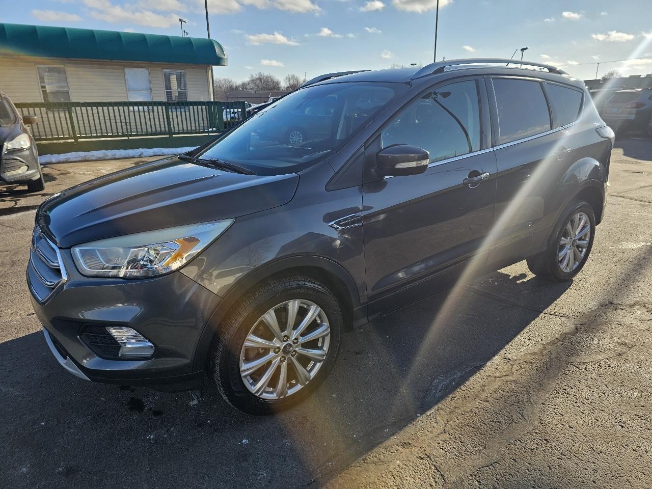 Ford Escape Titanium 4WD 2017