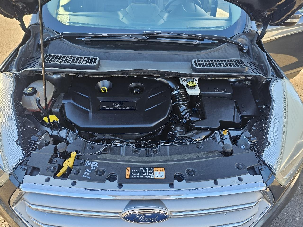 Ford Escape Titanium 4WD 2017