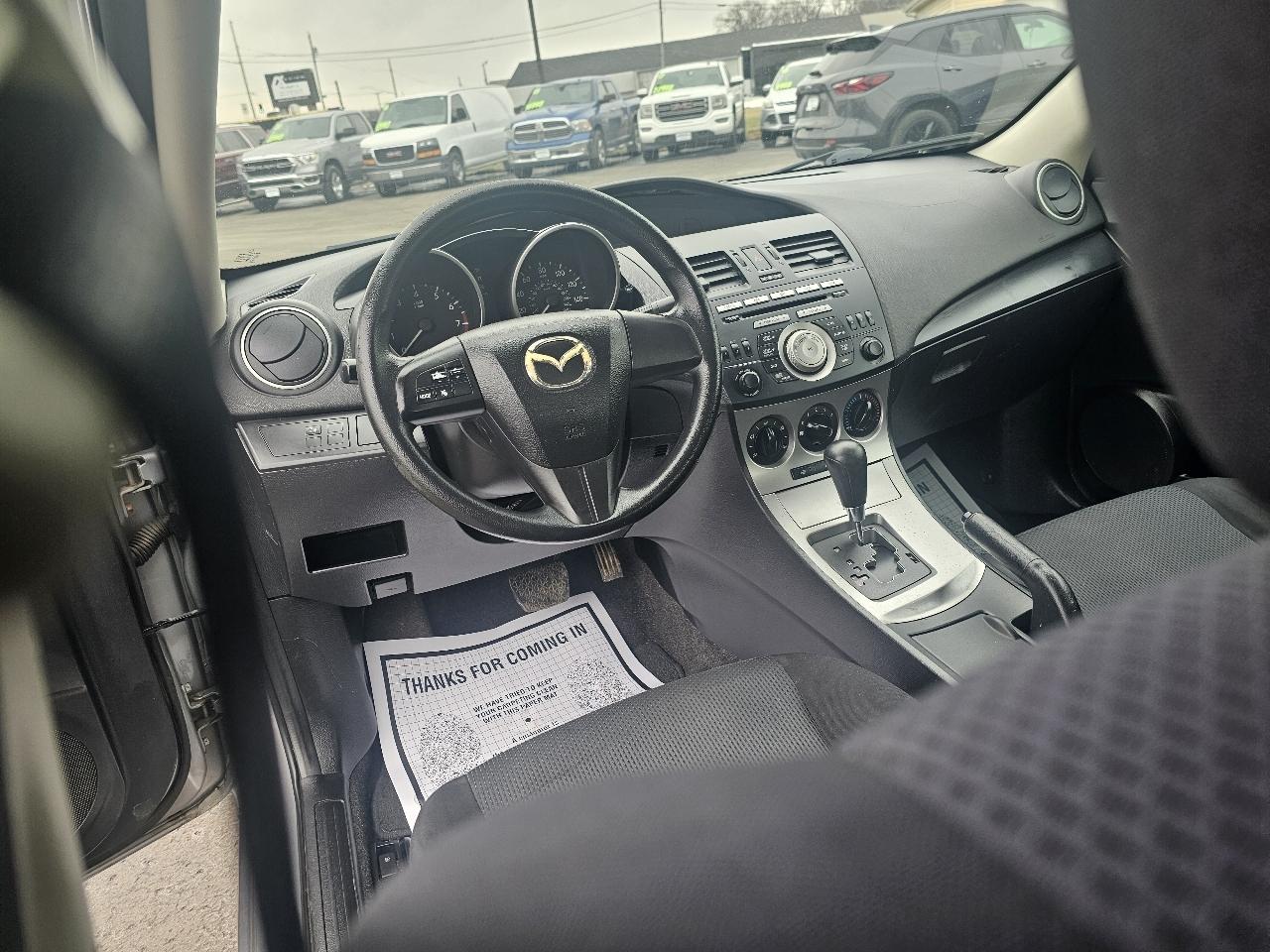 Mazda MAZDA3 i Sport 4-Door 2011