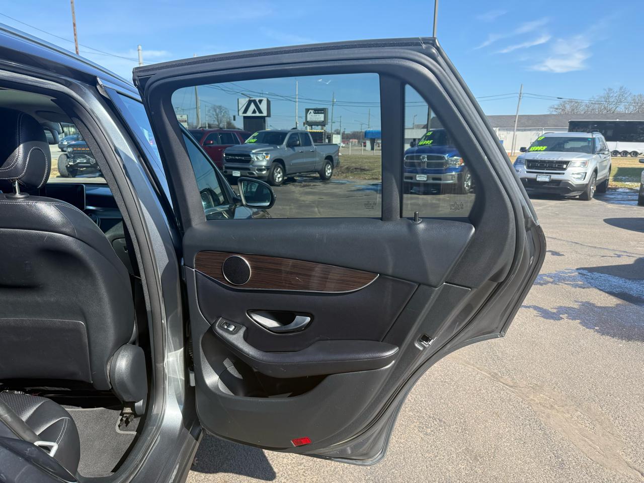 Mercedes-Benz GLC-Class GLC300 4MATIC 2016