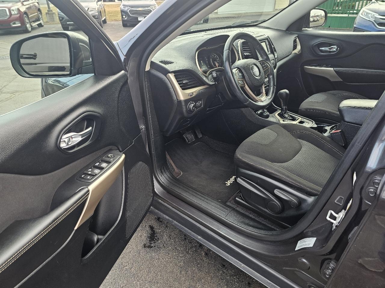 Jeep Cherokee Latitude 4WD 2017