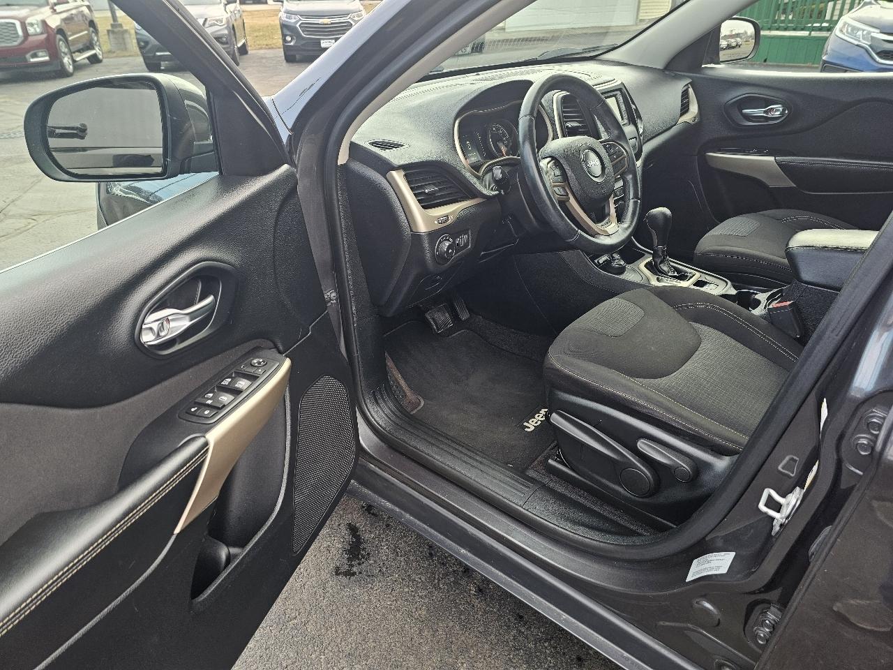 Jeep Cherokee Latitude 4WD 2017