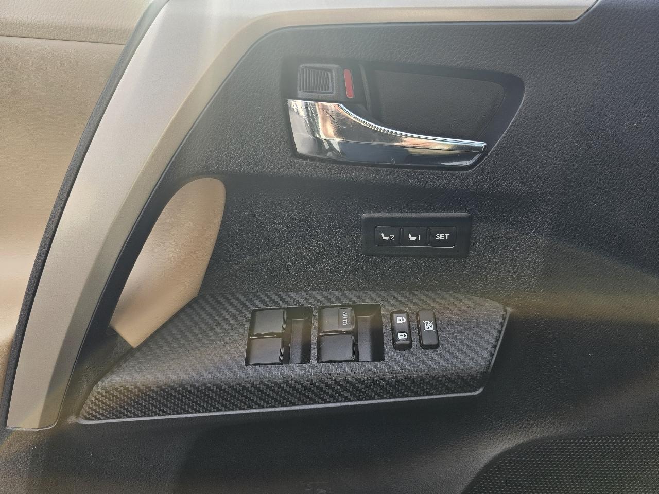 Toyota RAV4 Limited AWD 2013