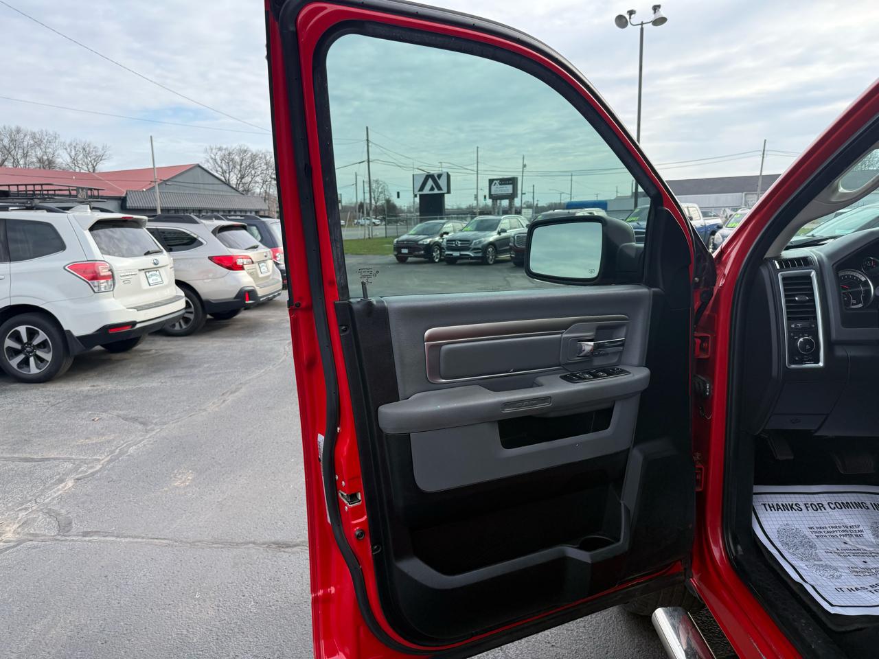 RAM 1500 SLT Crew Cab 4WD SWB 2018