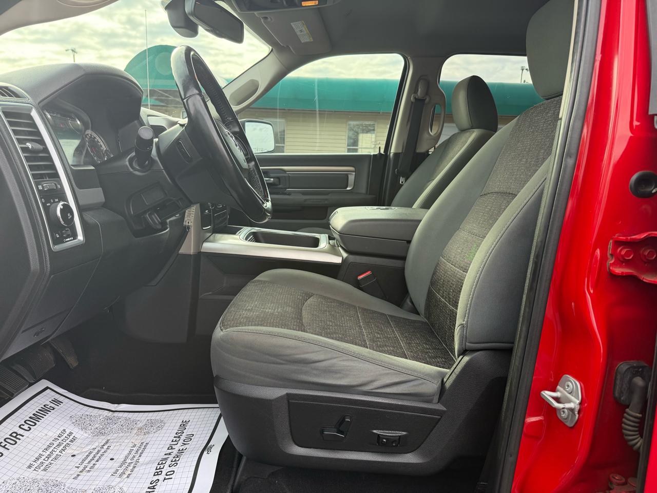 RAM 1500 SLT Crew Cab 4WD SWB 2018