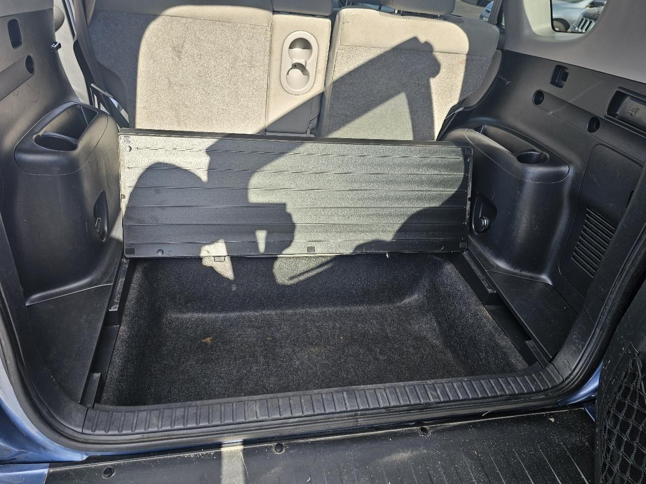 Toyota RAV4 Base I4 4WD 2012