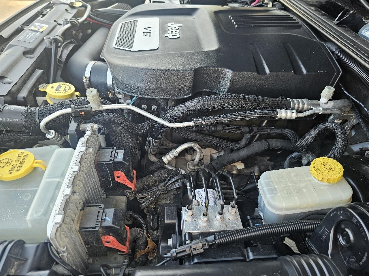 Jeep Wrangler JK Unlimited Sahara 4WD 2018