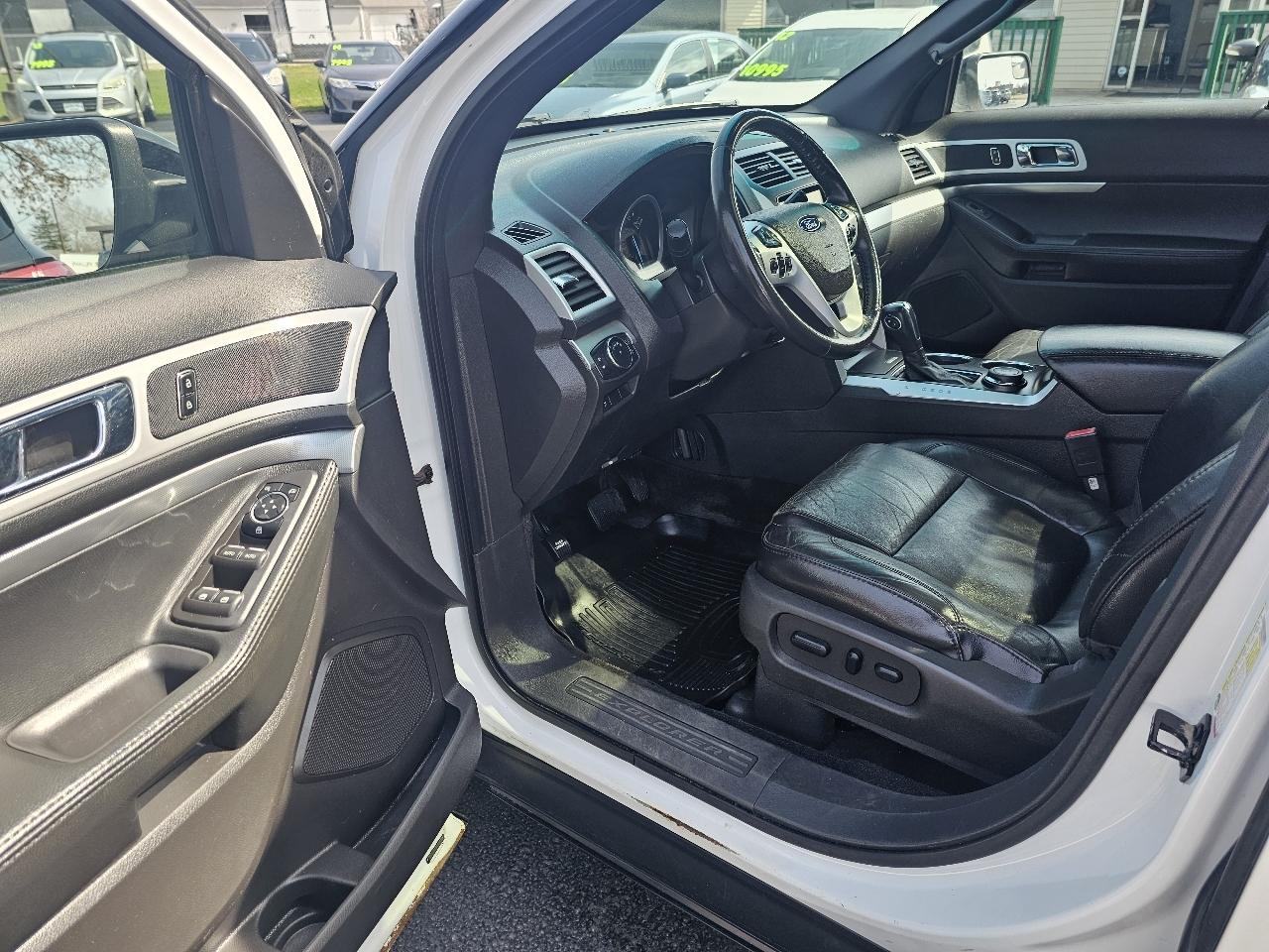 Ford Explorer XLT 4WD 2013