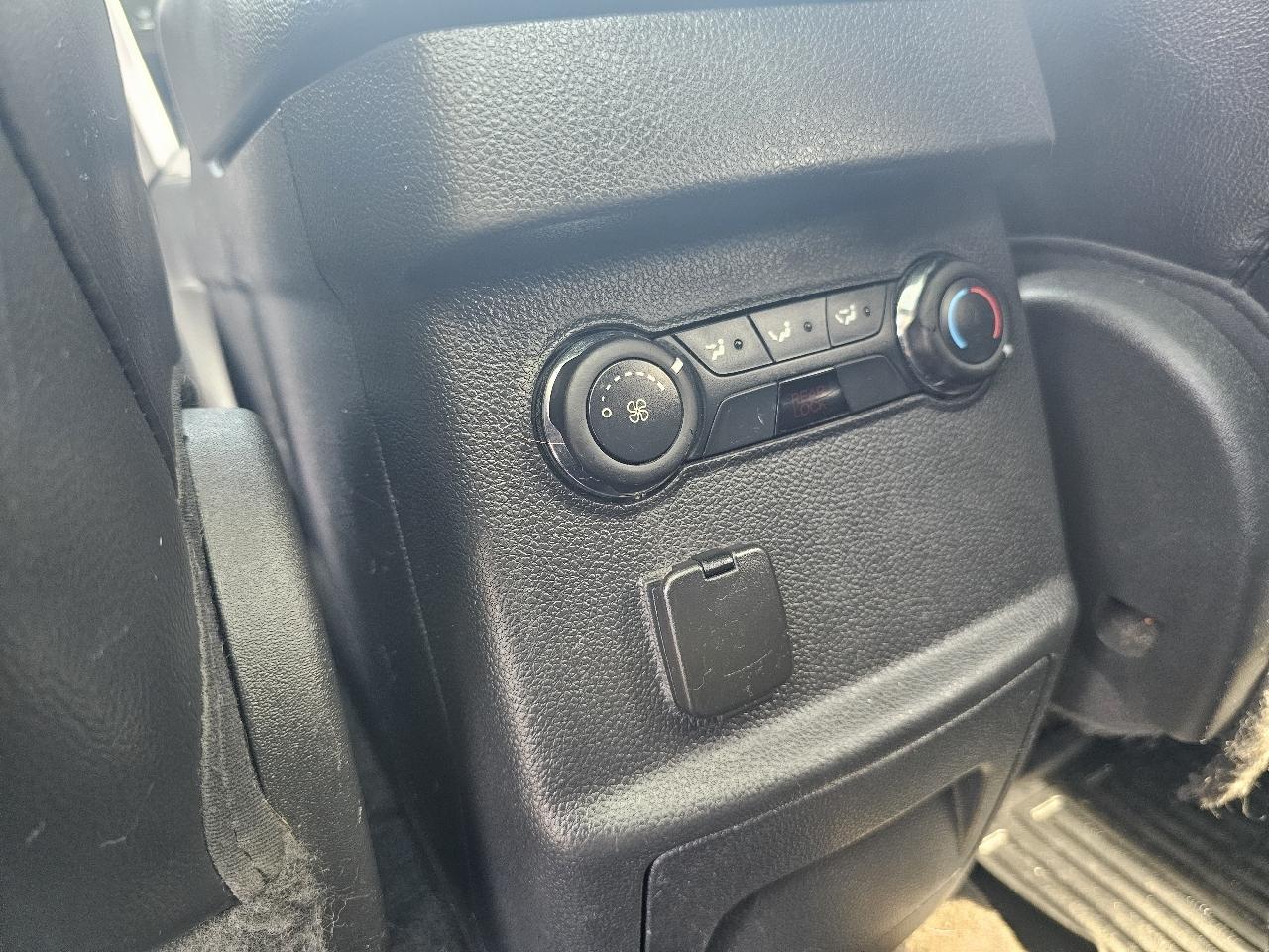 Ford Explorer XLT 4WD 2013