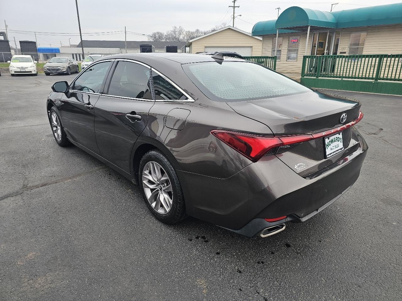 Toyota Avalon XLE 2019