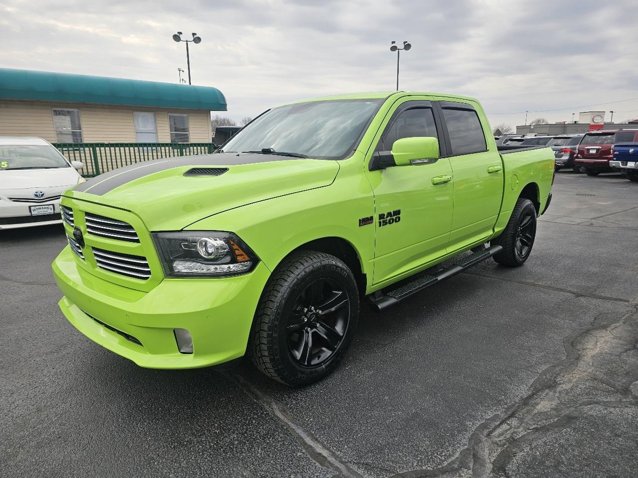 RAM 1500 Sport Crew Cab SWB 4WD 2017