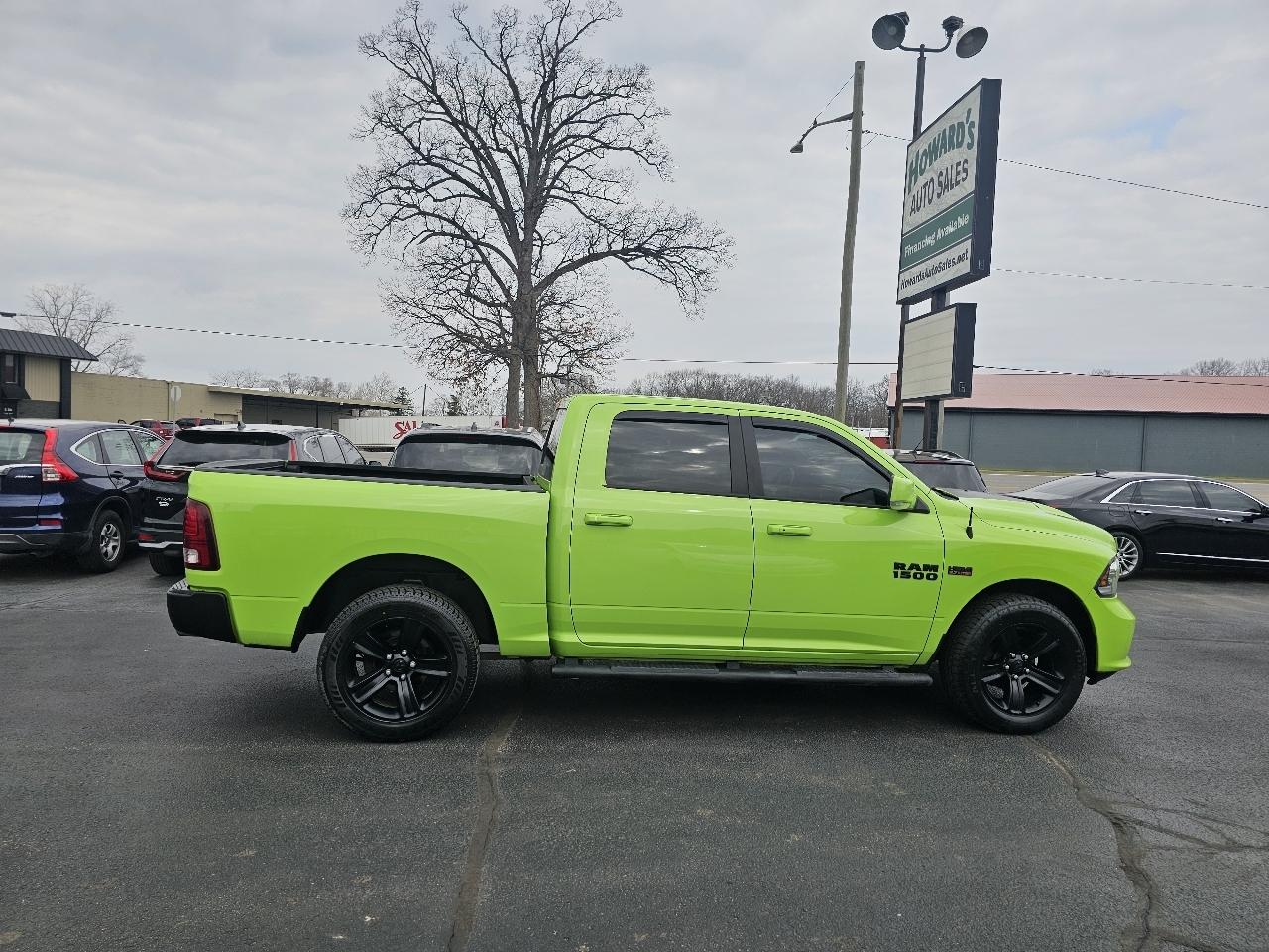 RAM 1500 Sport Crew Cab SWB 4WD 2017