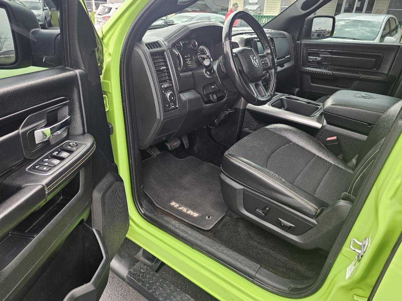 RAM 1500 Sport Crew Cab SWB 4WD 2017