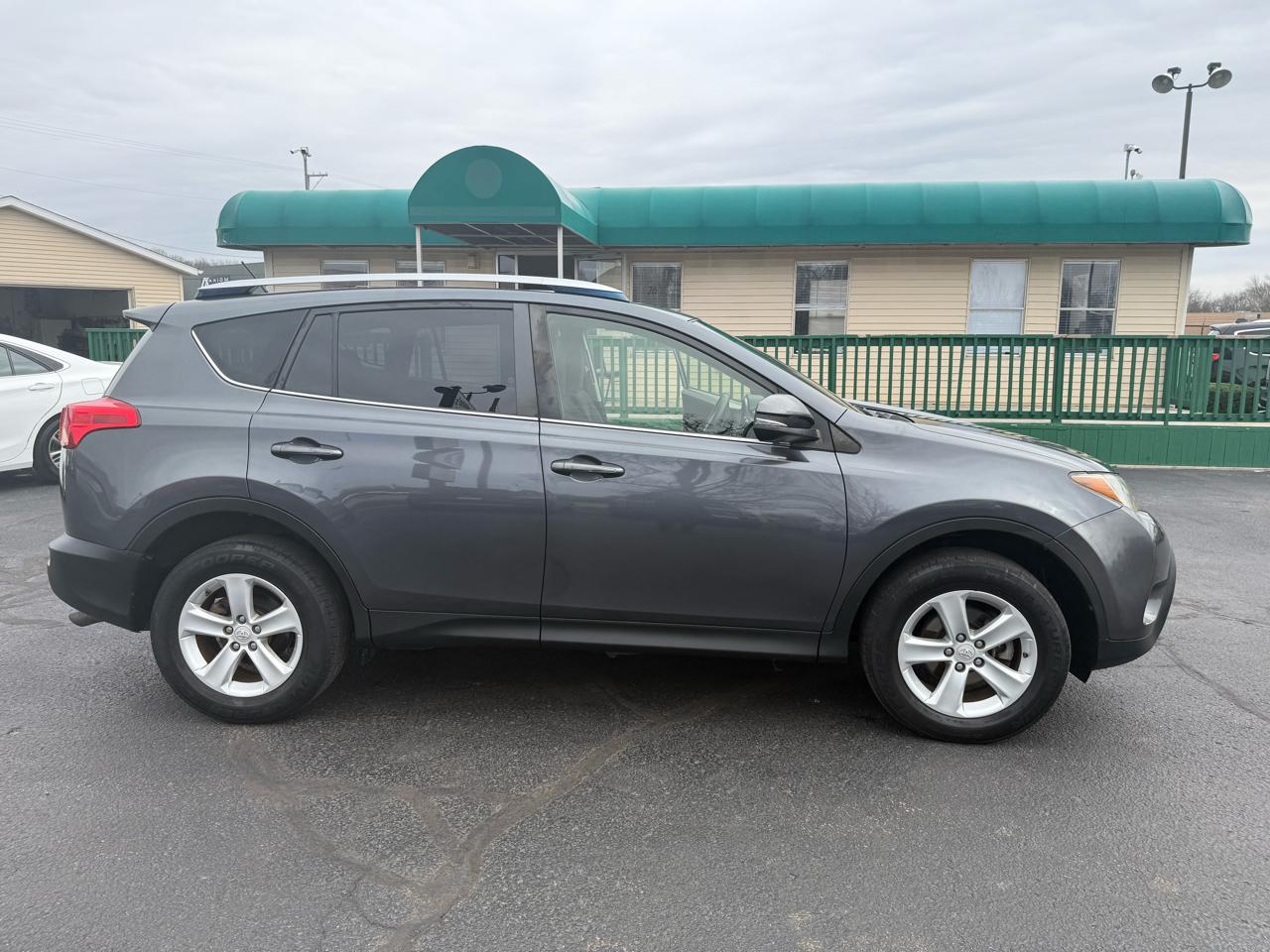 Toyota RAV4 XLE AWD 2014