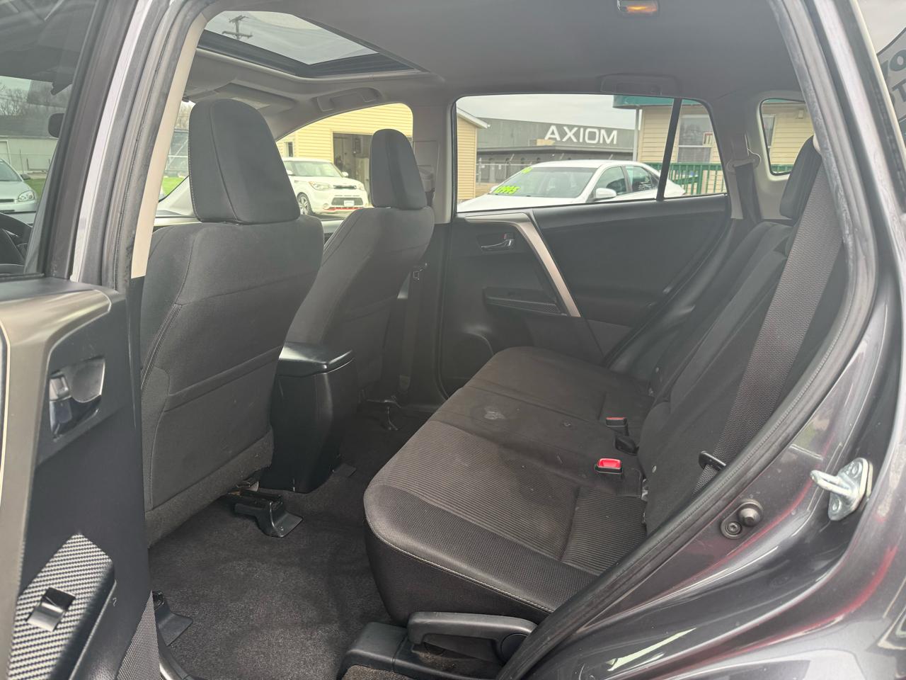 Toyota RAV4 XLE AWD 2014