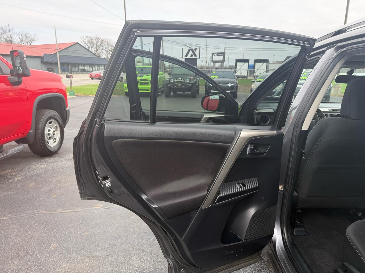 Toyota RAV4 XLE AWD 2014