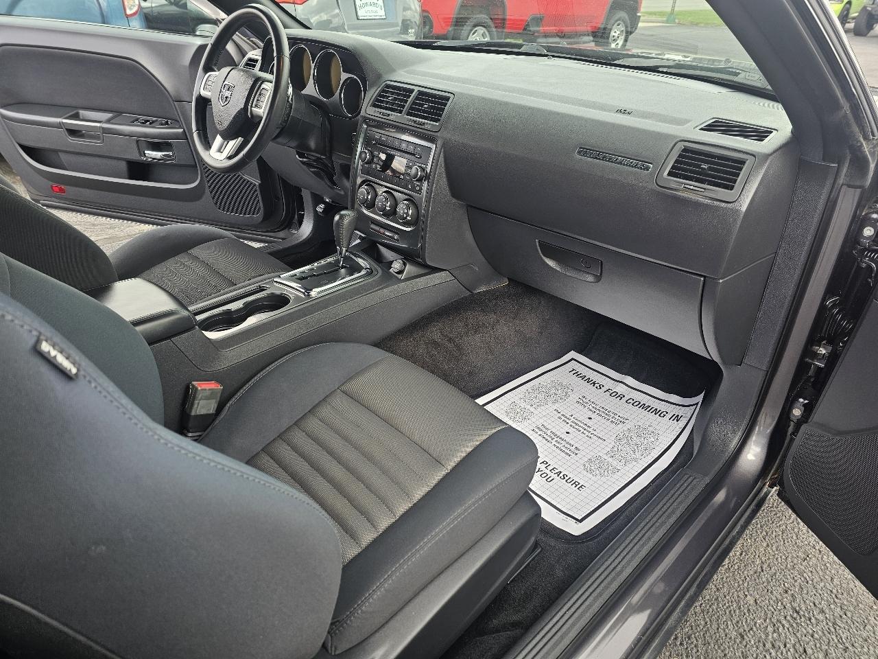 Dodge Challenger SXT 2014