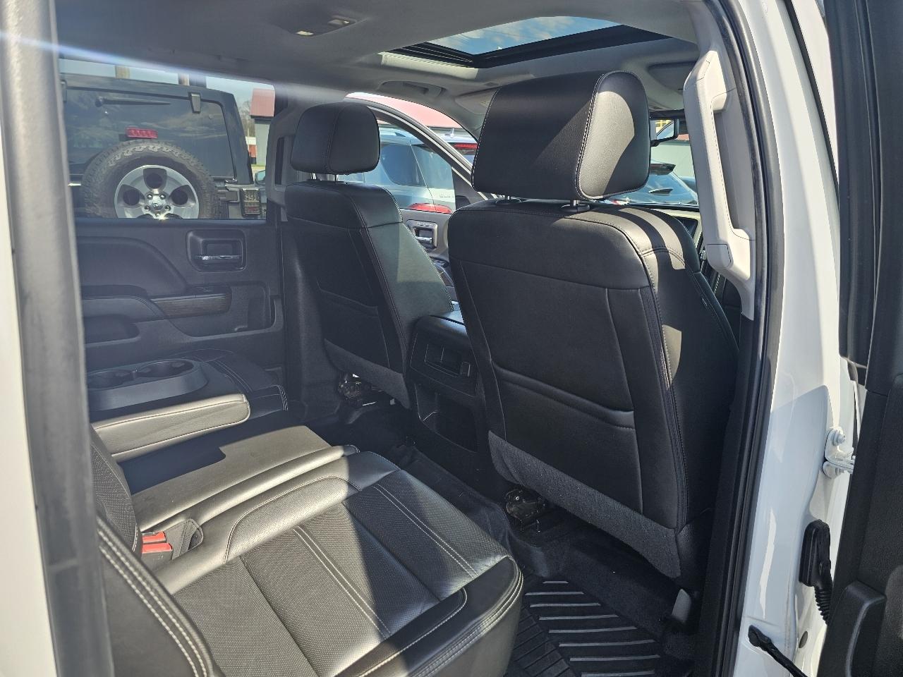 GMC Sierra 1500 Denali Crew Cab Short Box 4WD 2017