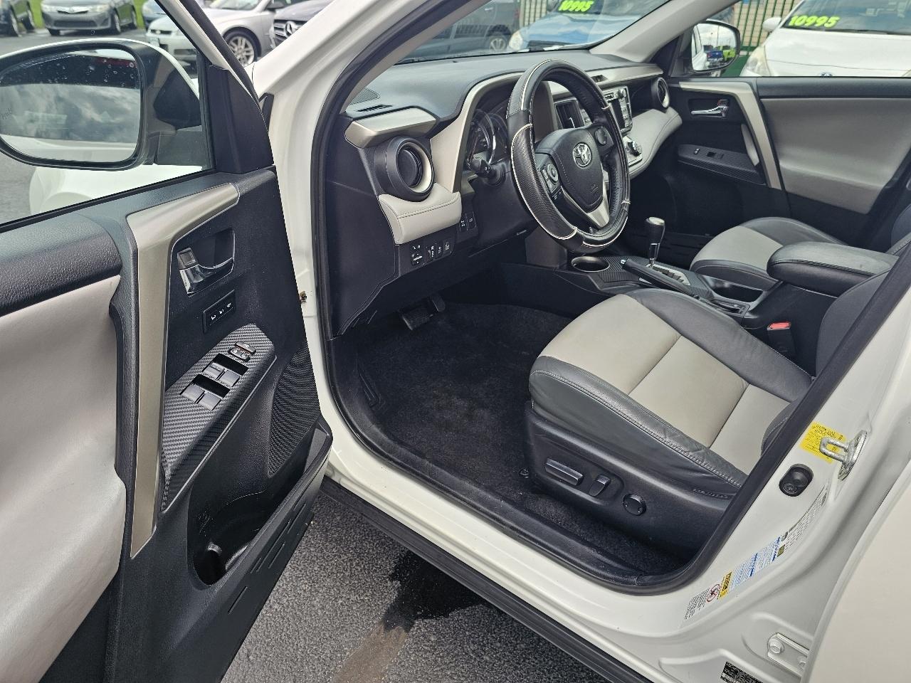 Toyota RAV4 Limited AWD 2014