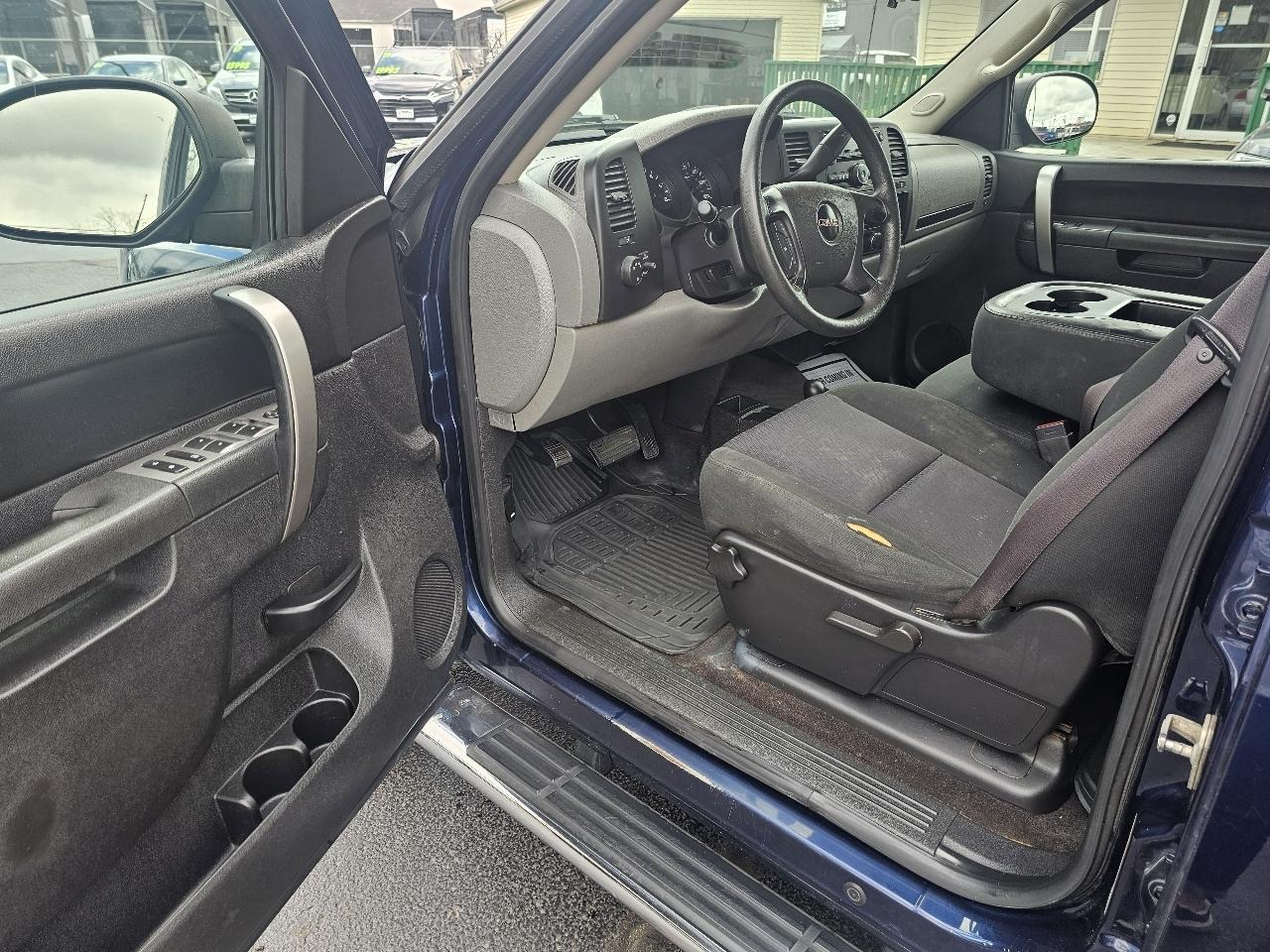 GMC Sierra 1500 SL Crew Cab 4WD 2012