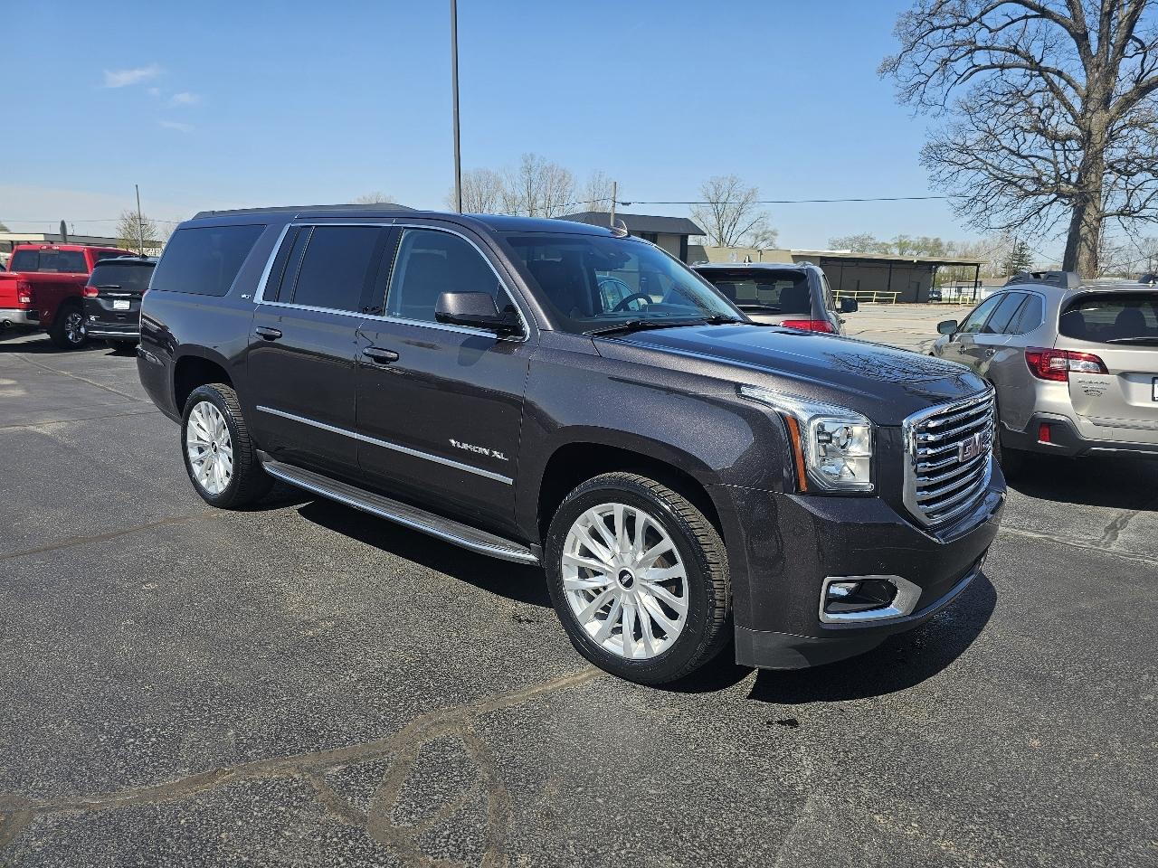 GMC Yukon XL SLT 4WD 2017