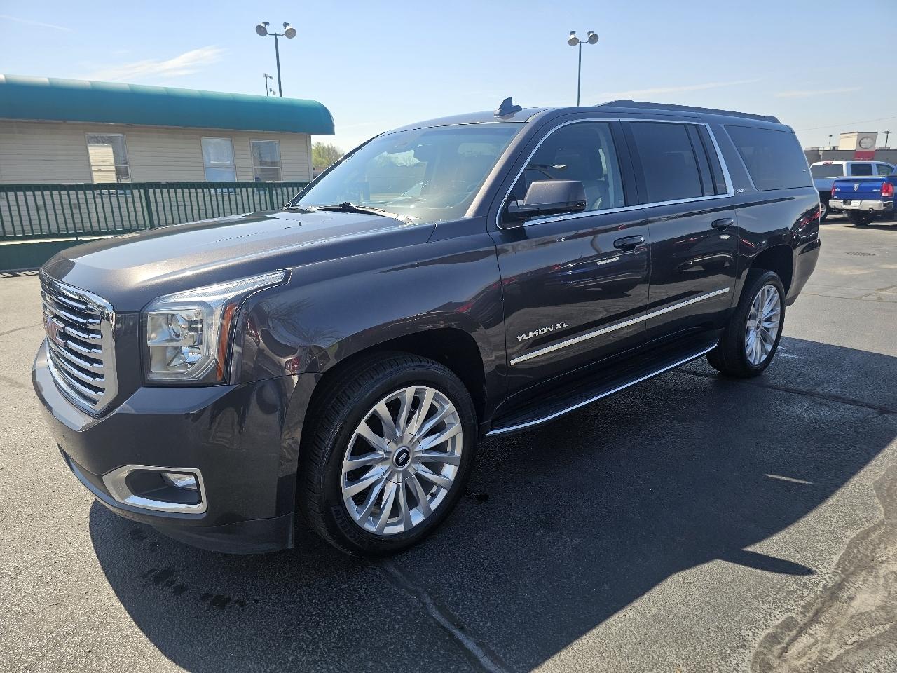 GMC Yukon XL SLT 4WD 2017