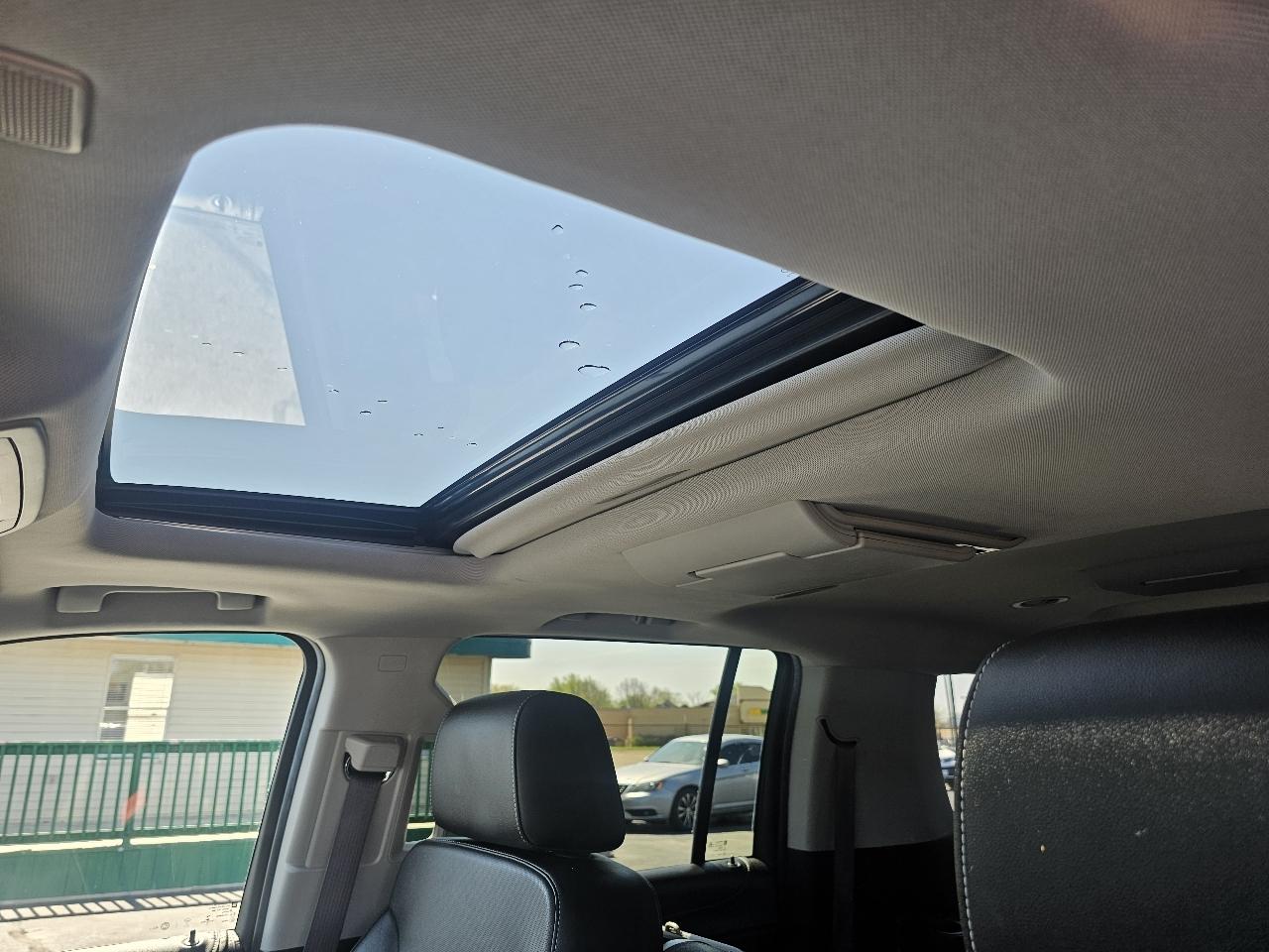 GMC Yukon XL SLT 4WD 2017