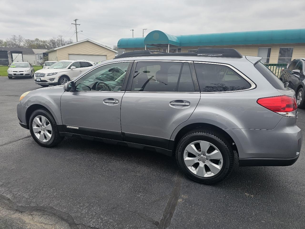 Subaru Outback 2.5i Premium 2010
