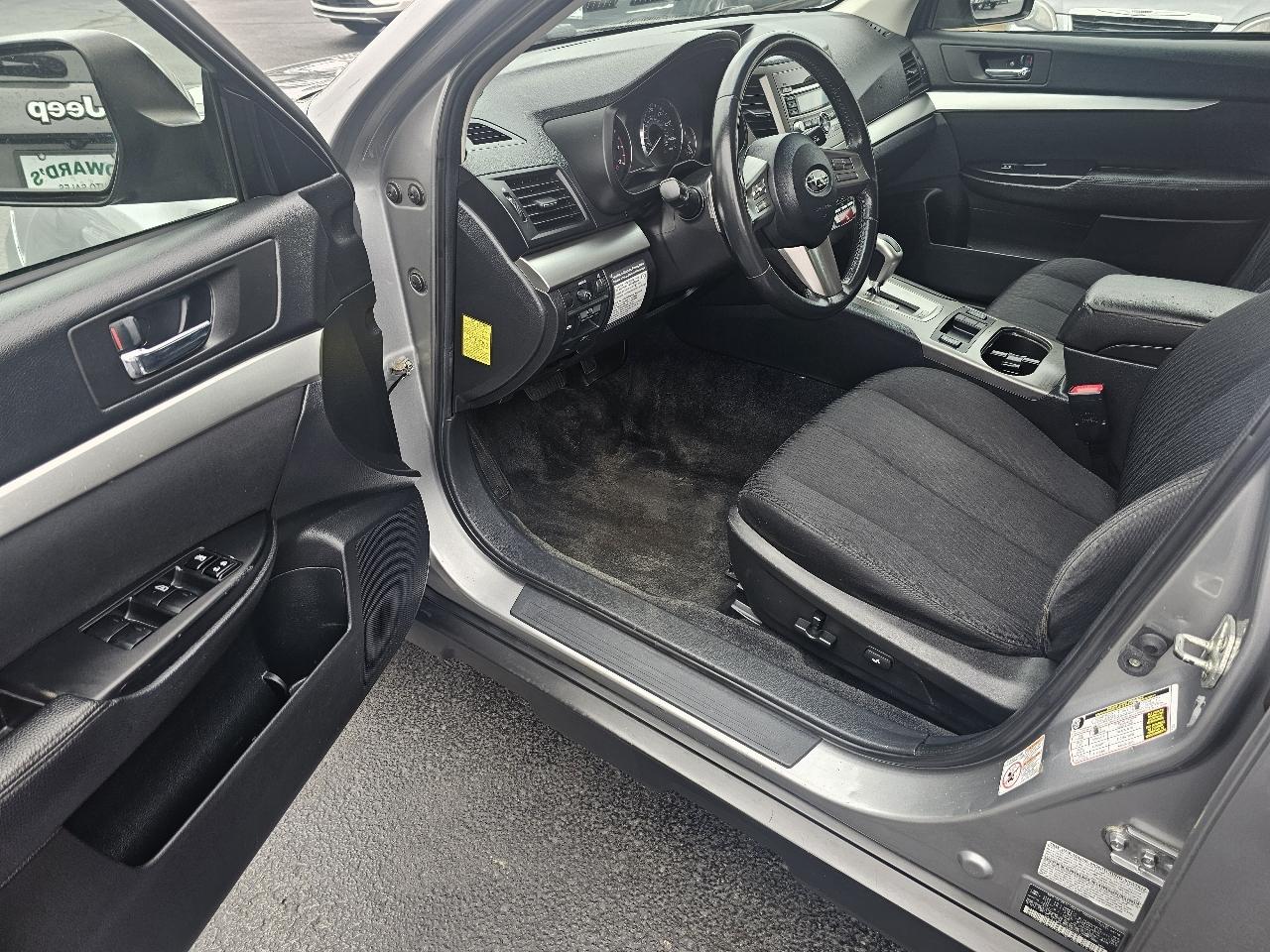 Subaru Outback 2.5i Premium 2010