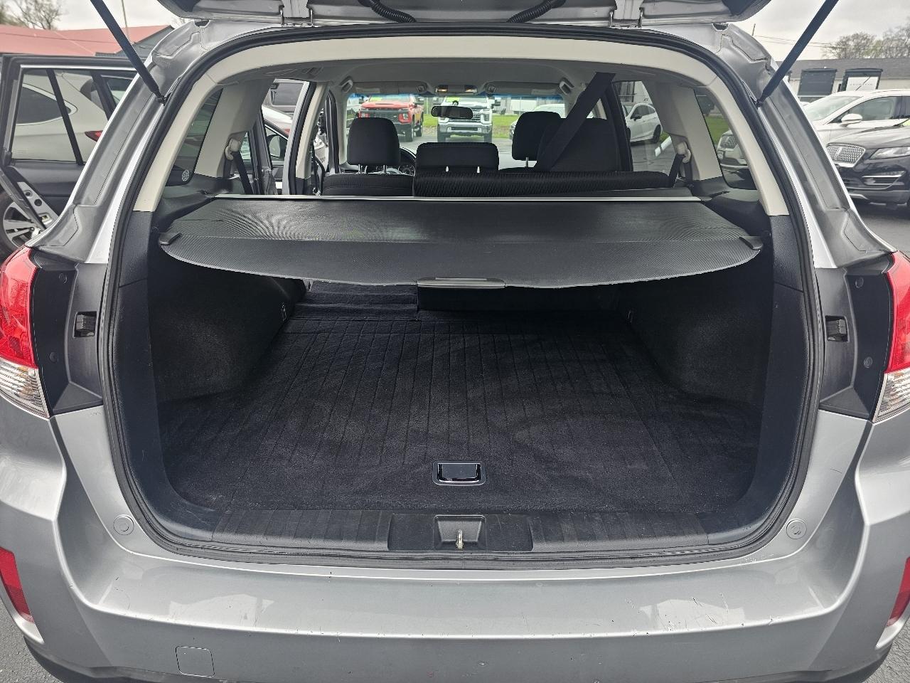 Subaru Outback 2.5i Premium 2010