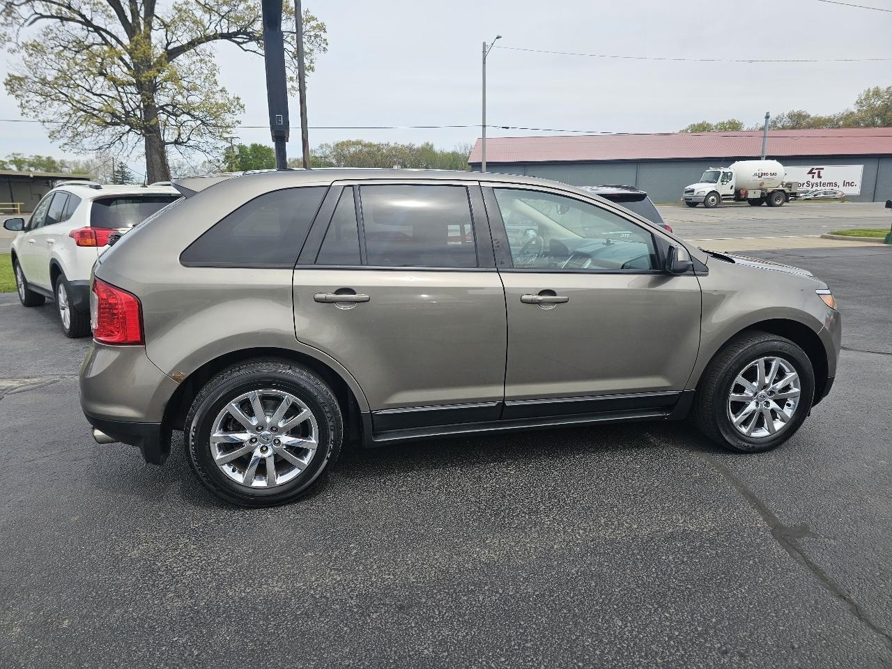 Ford Edge SEL FWD 2013