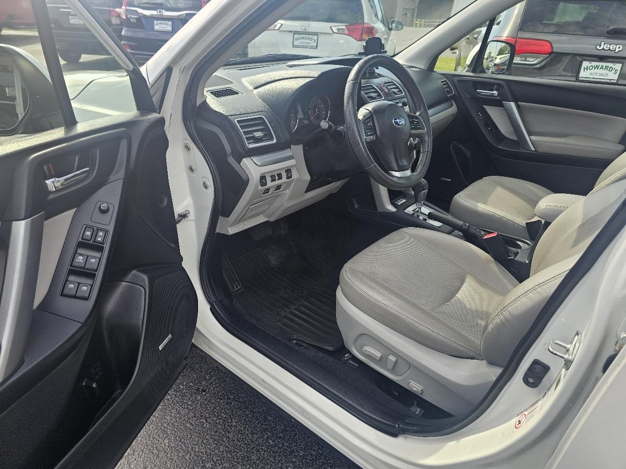 Subaru Forester 2.5i Touring 2016